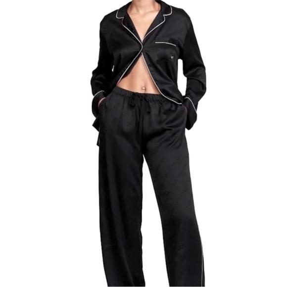 Victoria's Secret Other - Victoria’s Secret Black Satin Long Sleeve Logo Pajama Set Size Medium